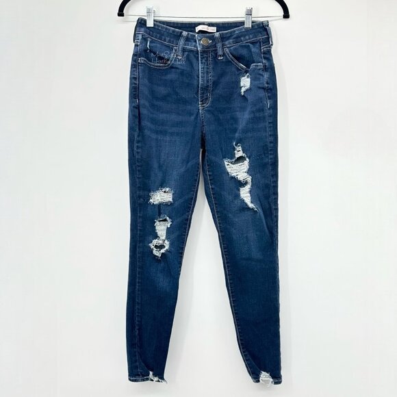 SO Curvy High-Rise Distressed Shark Bitten Hem Jeans Size 28 - Picture 1 of 6
